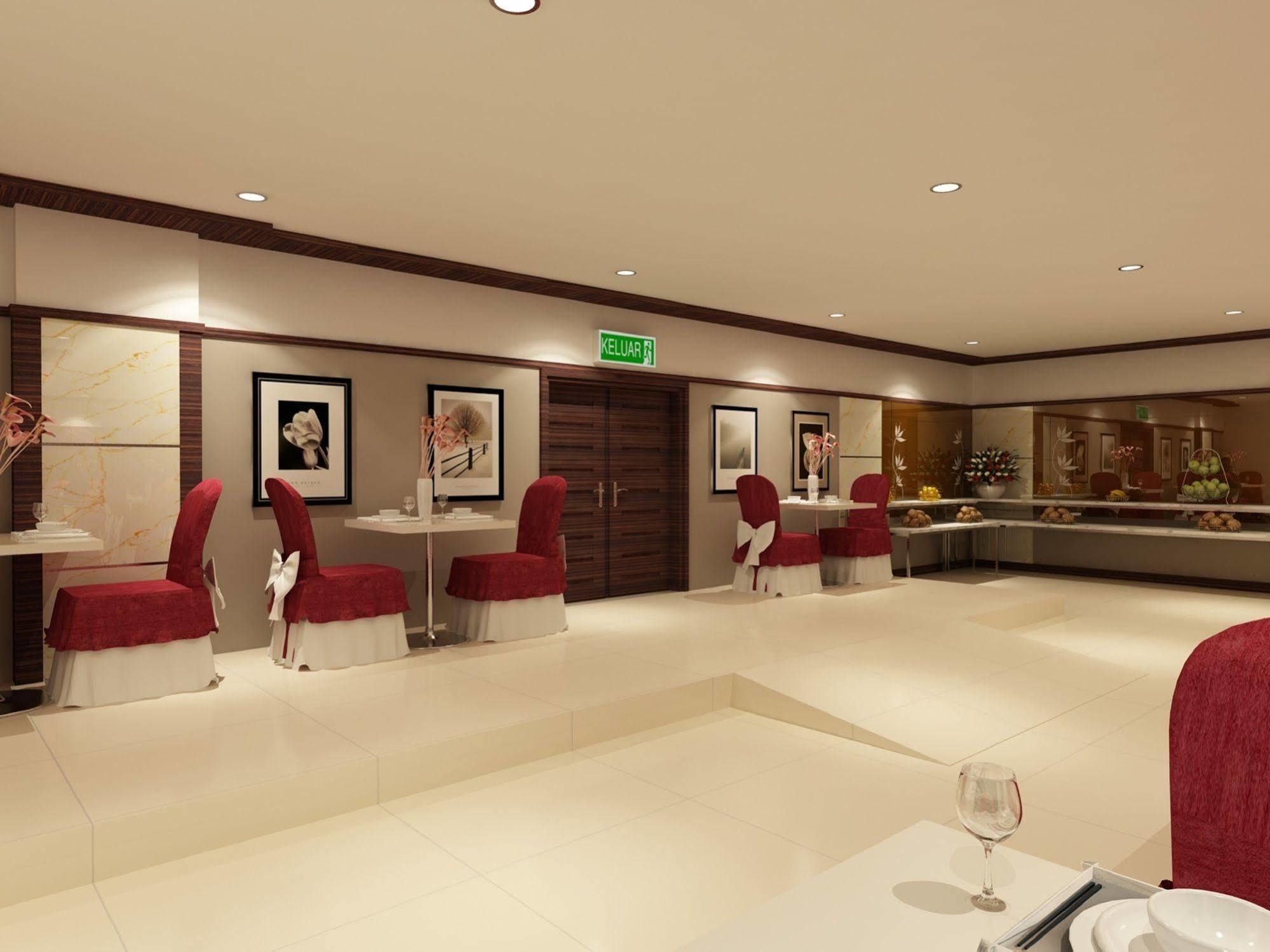 Hallmark Regency Hotel - Τζόχορ Μπάχρου Εξωτερικό φωτογραφία